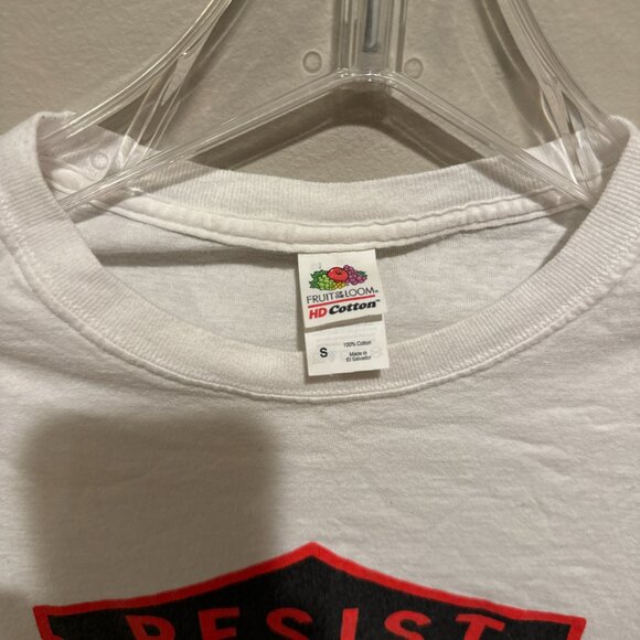 Resist Drugs D.A.R.E Badge - WHITE T-SHIRT - SIZE SMALL - Picture 2 of 7